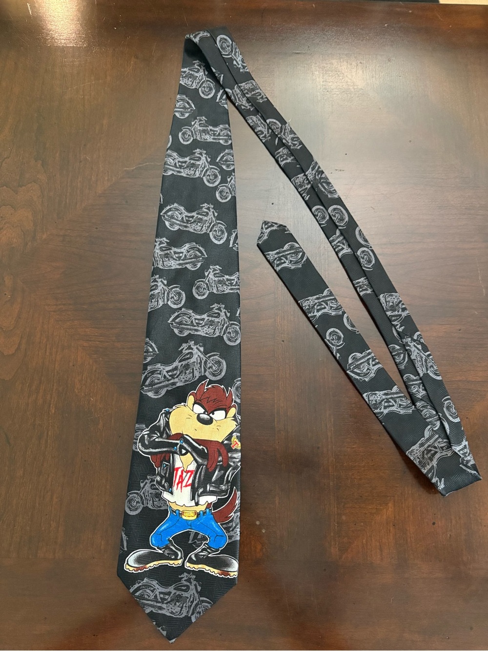 Tazmanian Devil With Motorcycles Black Gray Looney Tunes Tie 2000 100% Polyester